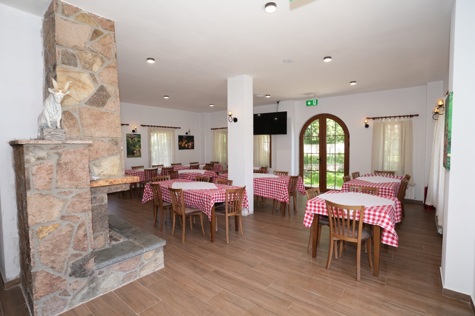 VILA-DR.BIZHGA-AGROTURIZEM24