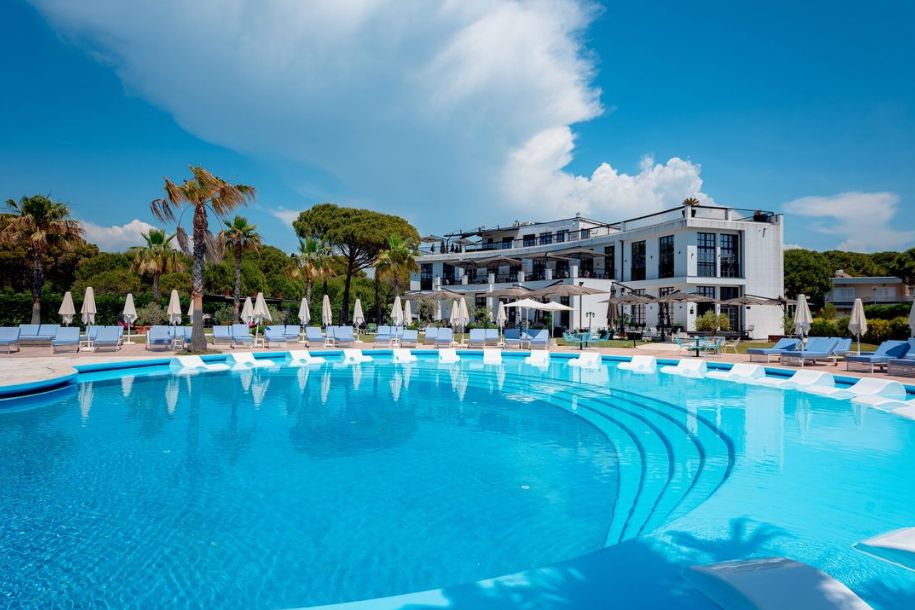 _HOTEL-5YJE-DURES-ALBANIA-11