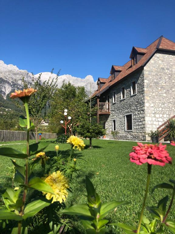 HOTEL-RESTORANT-THETH-1