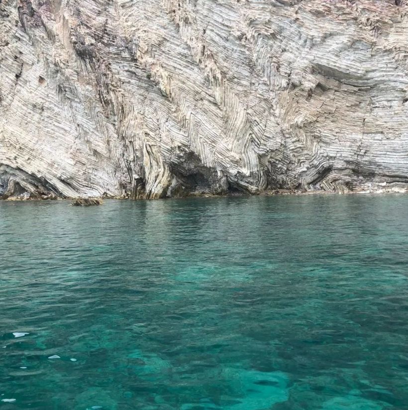 Udhetime-me-skaf-sarande-199