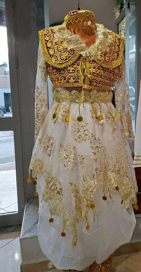 __________fustane-me-qera-paskuqan-tirane-195