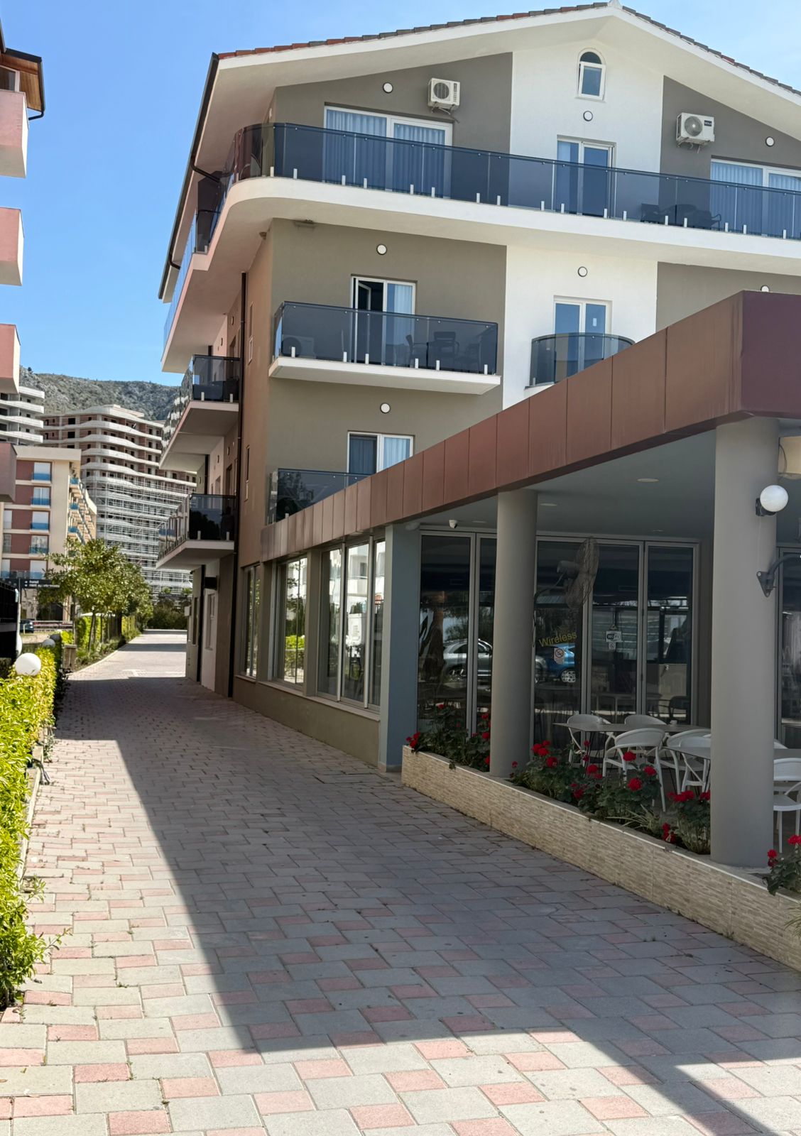 HOTEL-LEODORI-SHENGJIN8jpeg