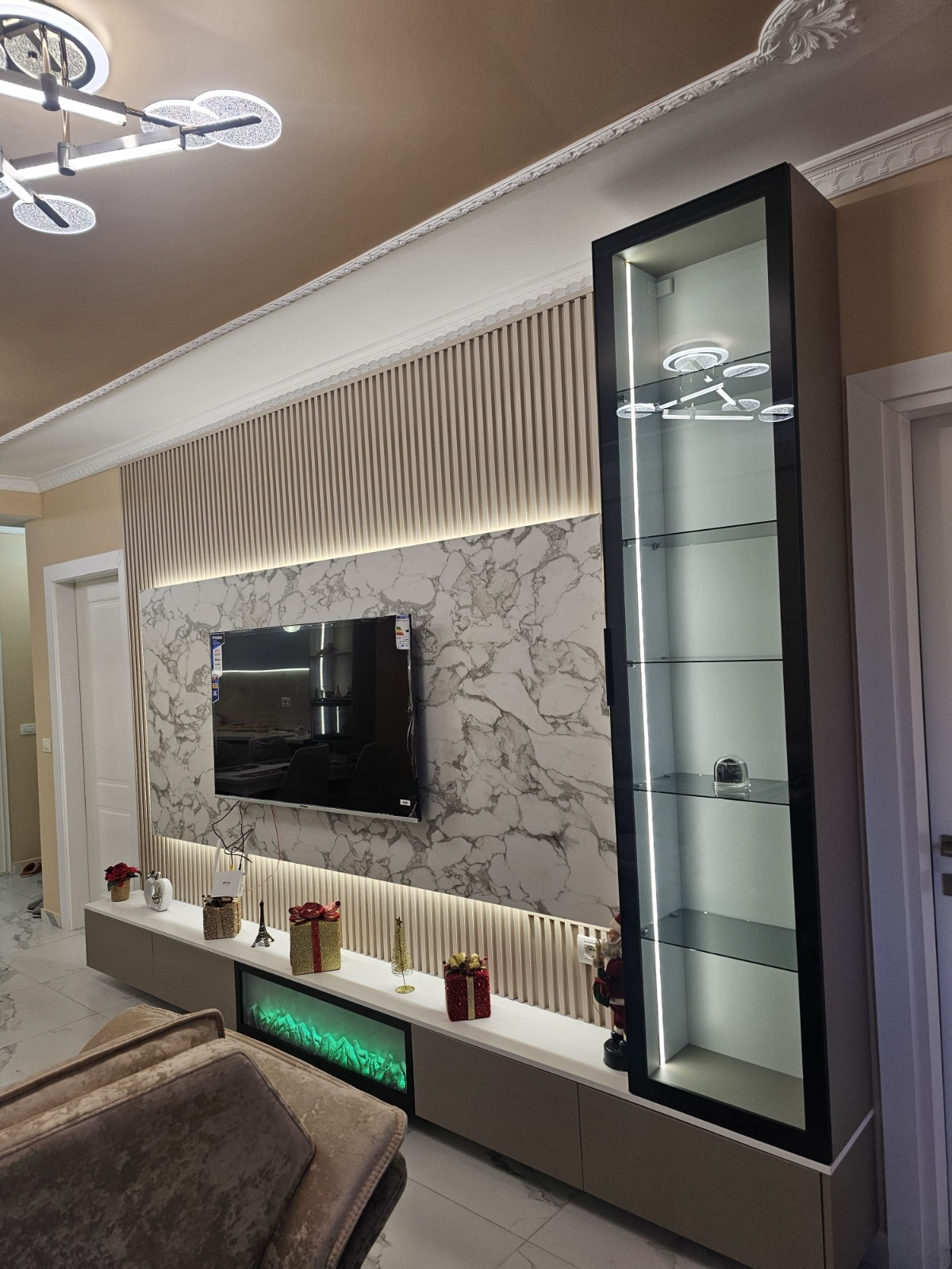 MOBILERI-SIERA-TIRANE19