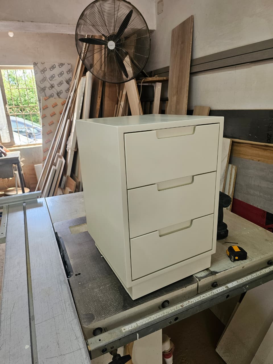 MOBILERI-SIERA-TIRANE5