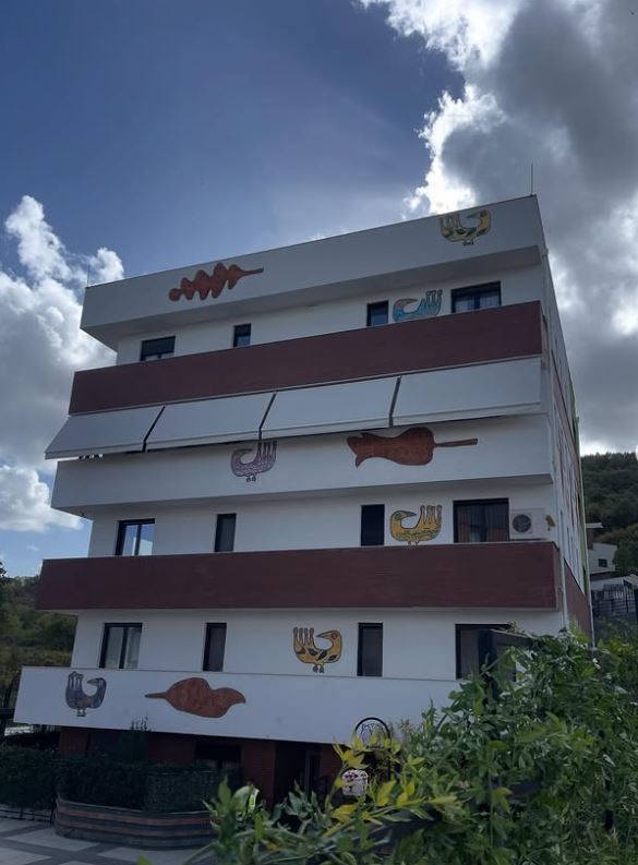 TENDA-DIELLI-TONI-TIRANE