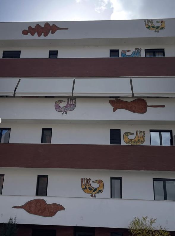 TENDA-DIELLI-TONI-TIRANE1