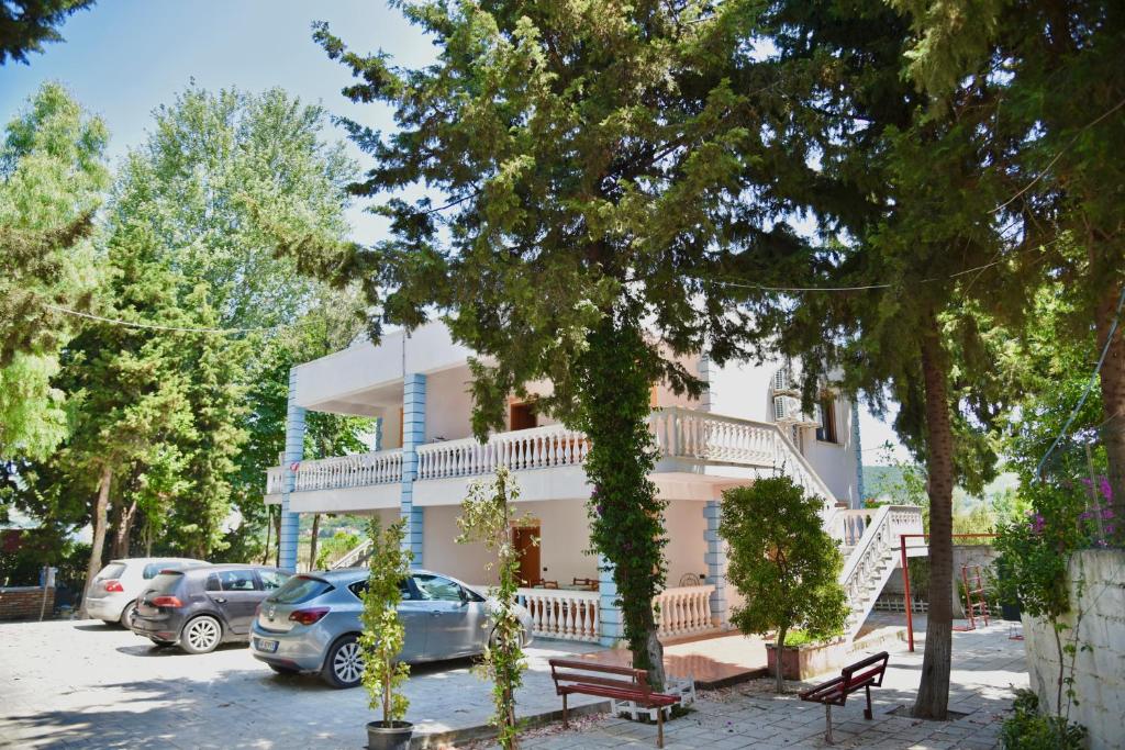vila-gridi-qerret.9jpg