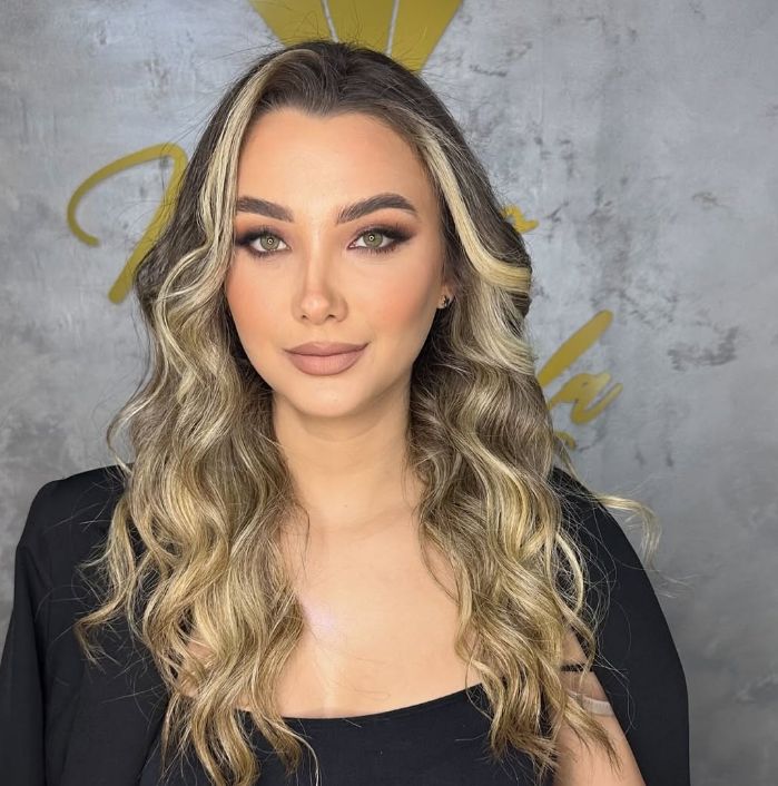 PARUKERI-SALLON-BUKURIE-FIER-