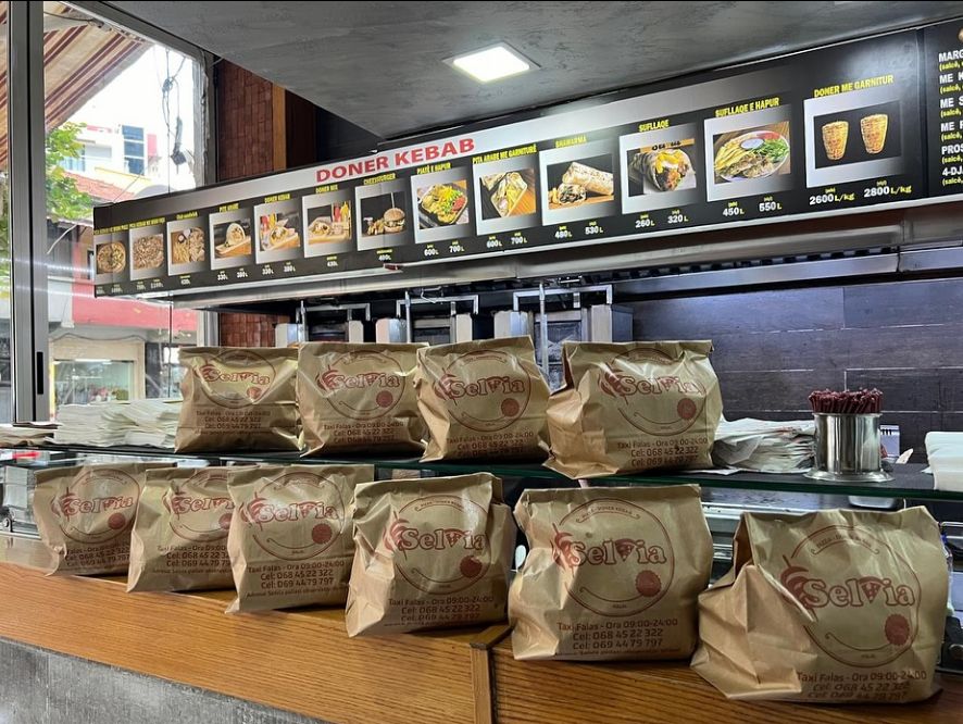 ____HALAL-FOOD-TIRANE-PICA-10