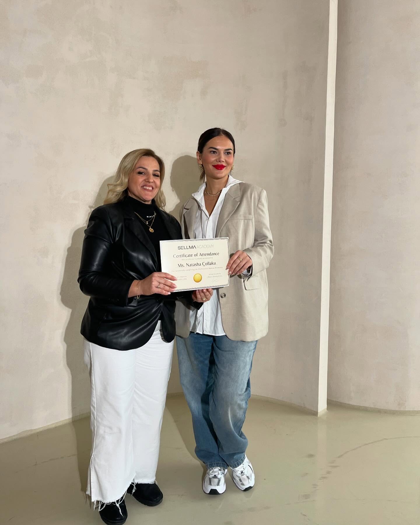 ______________QYTET-STUDENTI-PARUKERI-SALLON-01