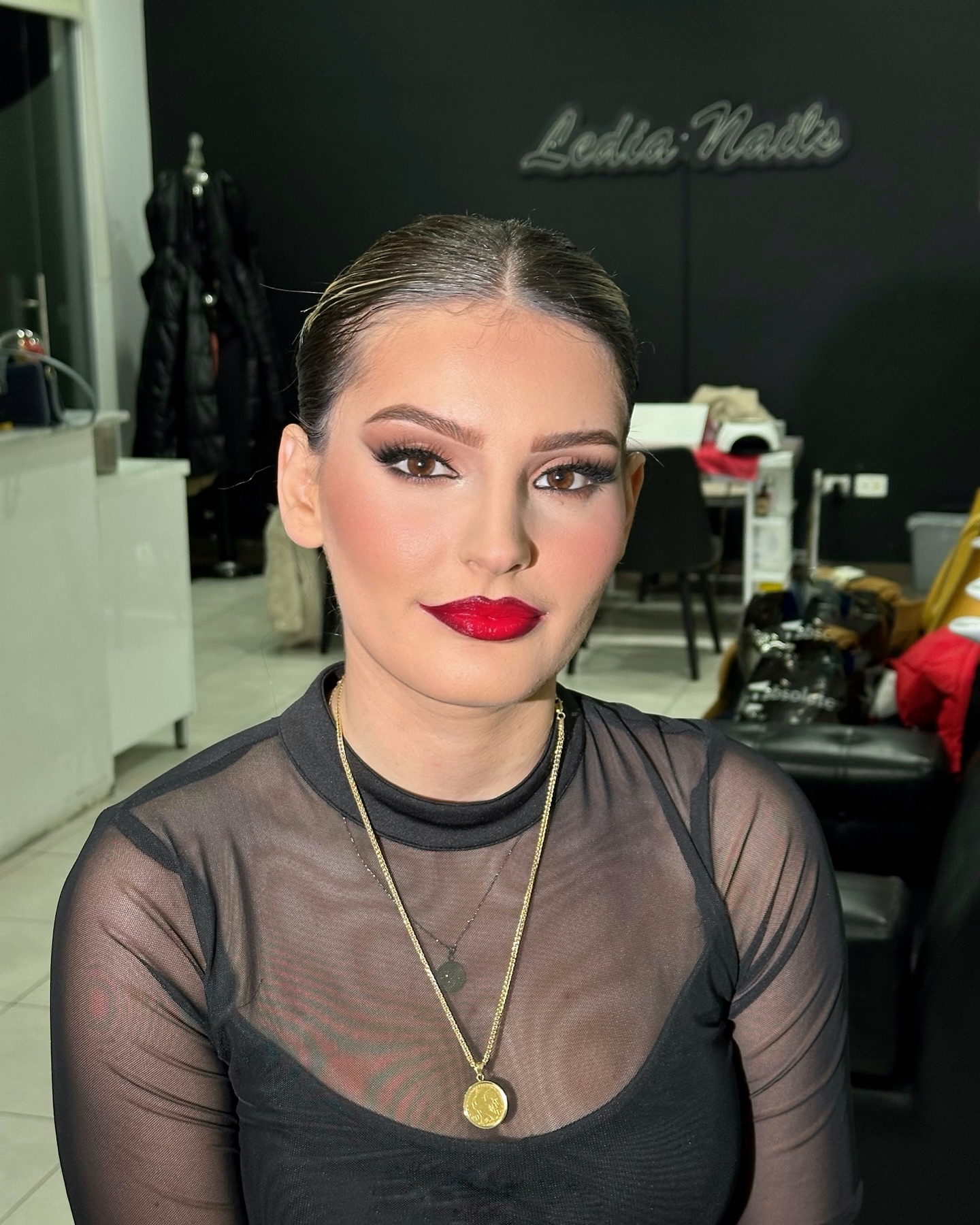 ______________QYTET-STUDENTI-PARUKERI-SALLON-18