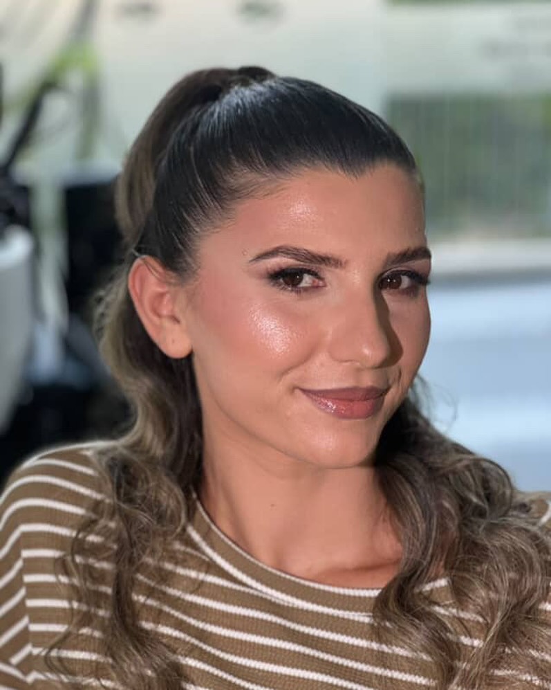 ______________QYTET-STUDENTI-PARUKERI-SALLON-192