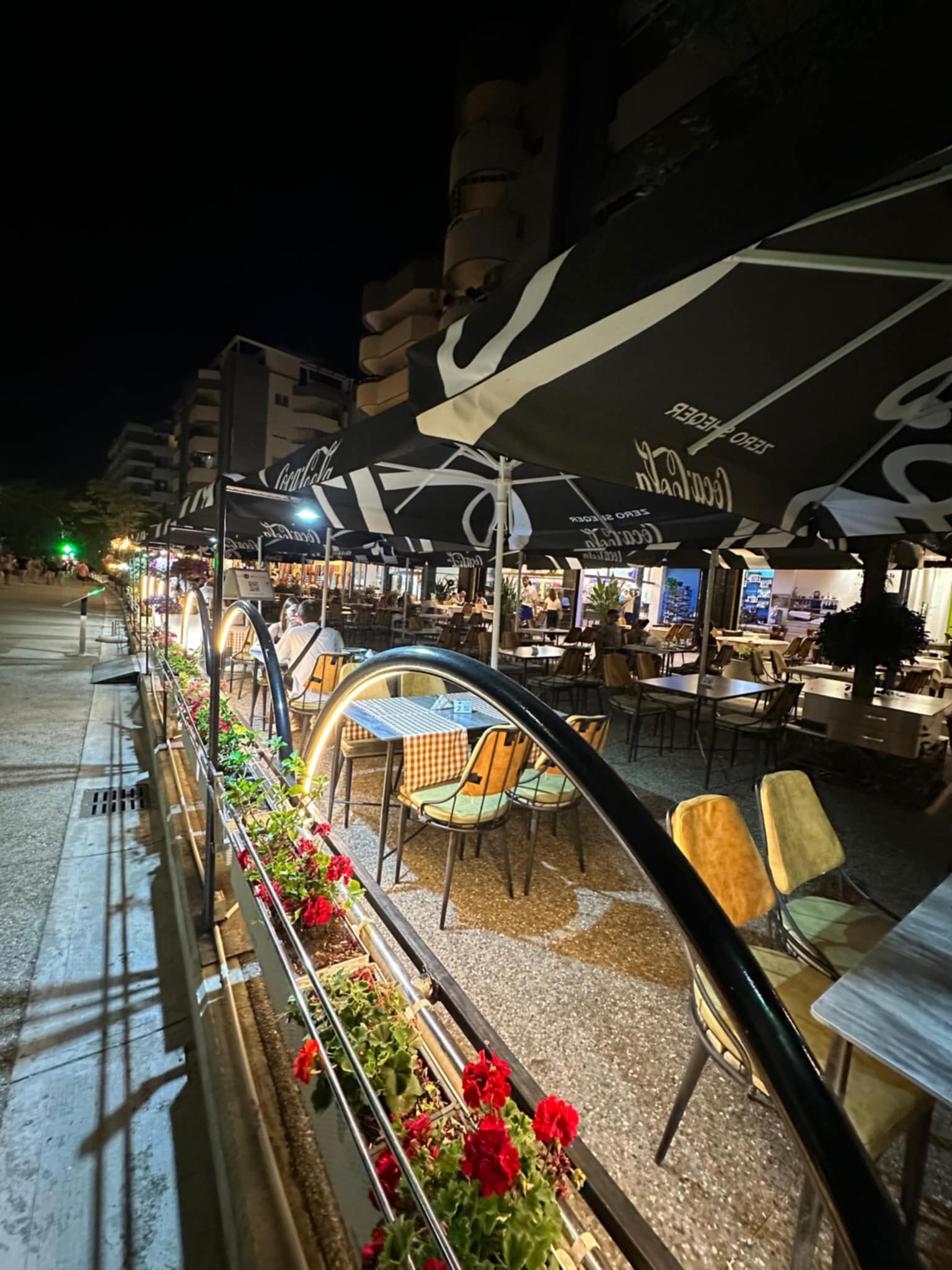 ________________PICERI-RESTORANT-VLORE-12