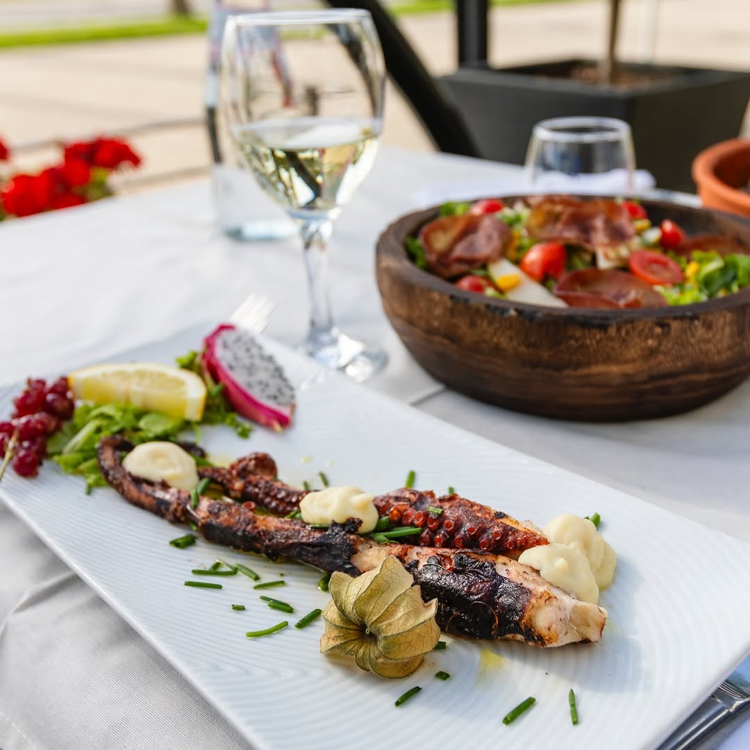 _________________LUNGOMARE--11