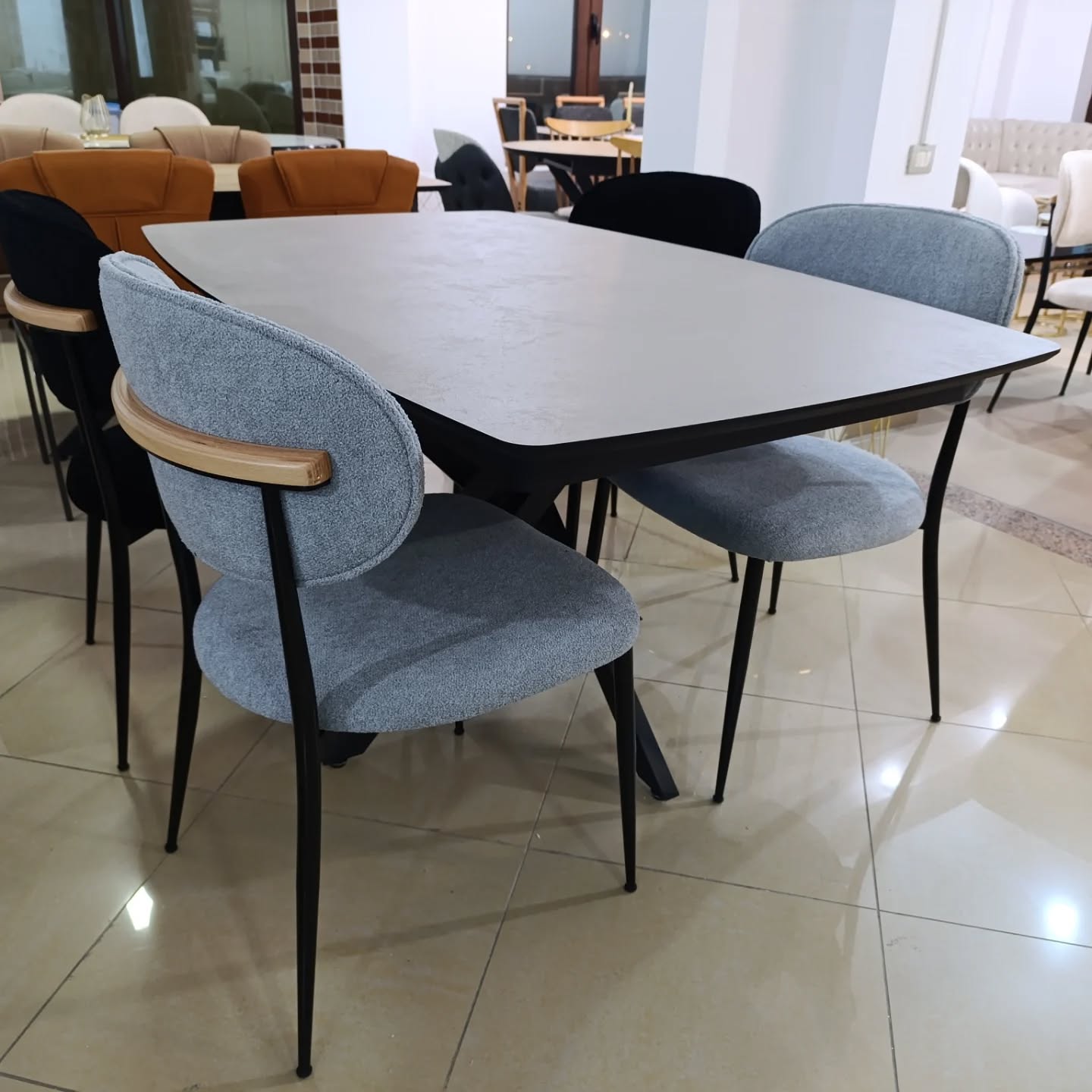 __________________MOBILJE-SHUMICE-TAVOLINA-KARIKE-17