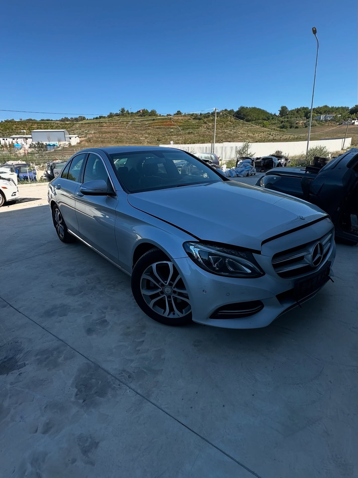 __________________mercedes-pjese-benz-1