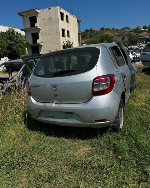 ________pjes-franceze-1