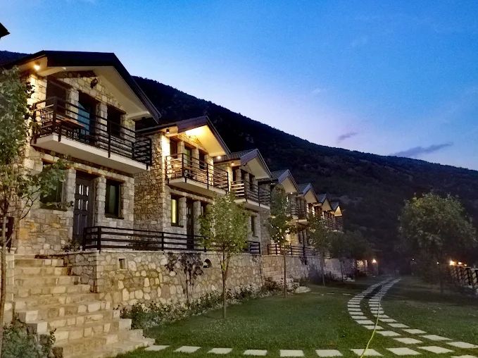 ADORA-BUJTINA-FIERZE-14