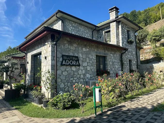 ADORA-BUJTINA-FIERZE-15