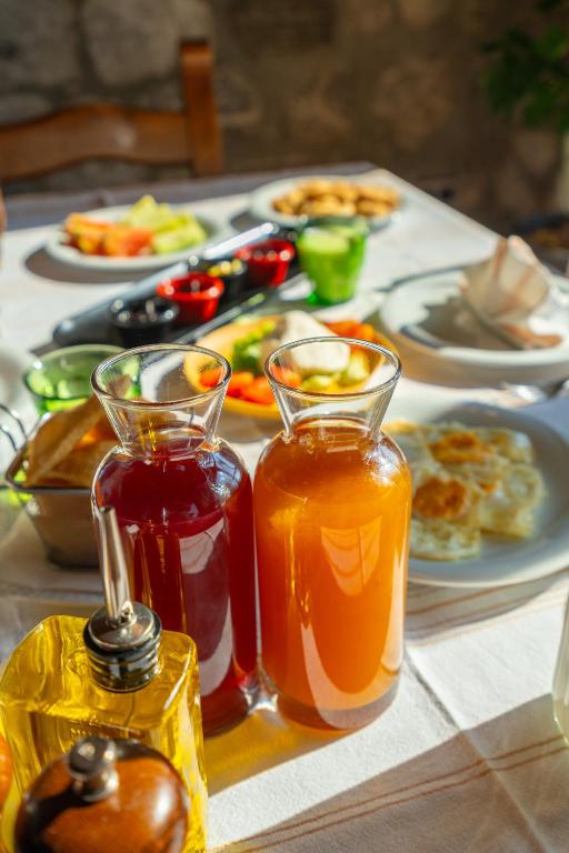 ADORA-BUJTINA-FIERZE-19