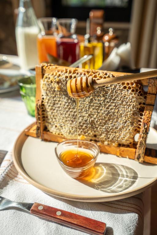 ADORA-BUJTINA-FIERZE-194