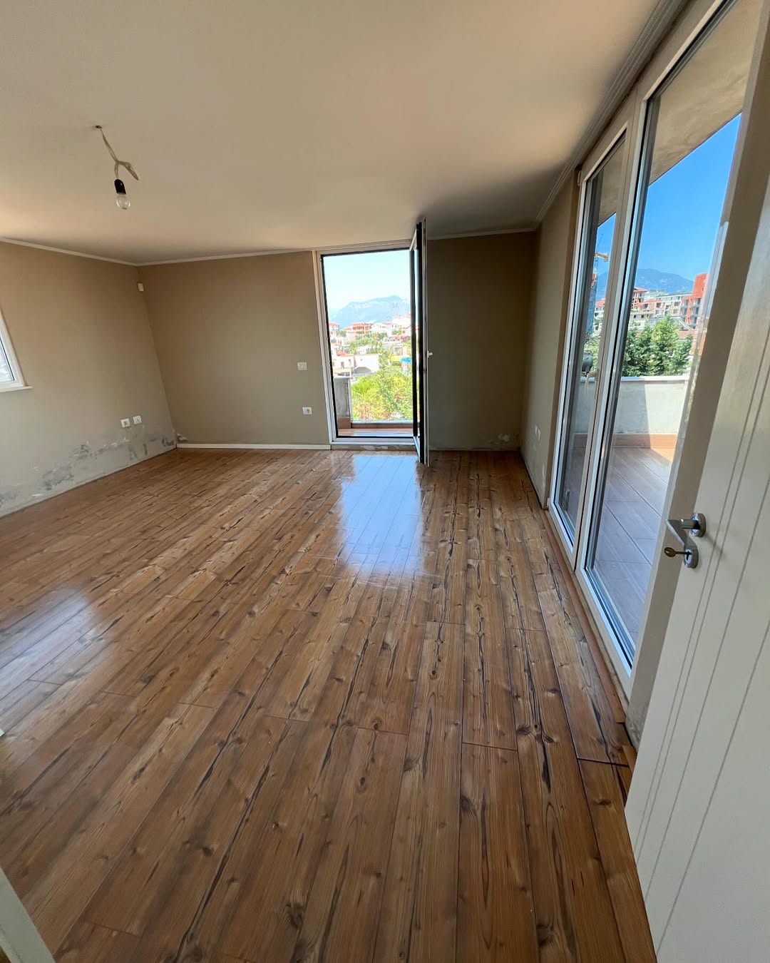 _________________KOMPANI-PASTRIMI-TIRANE-199