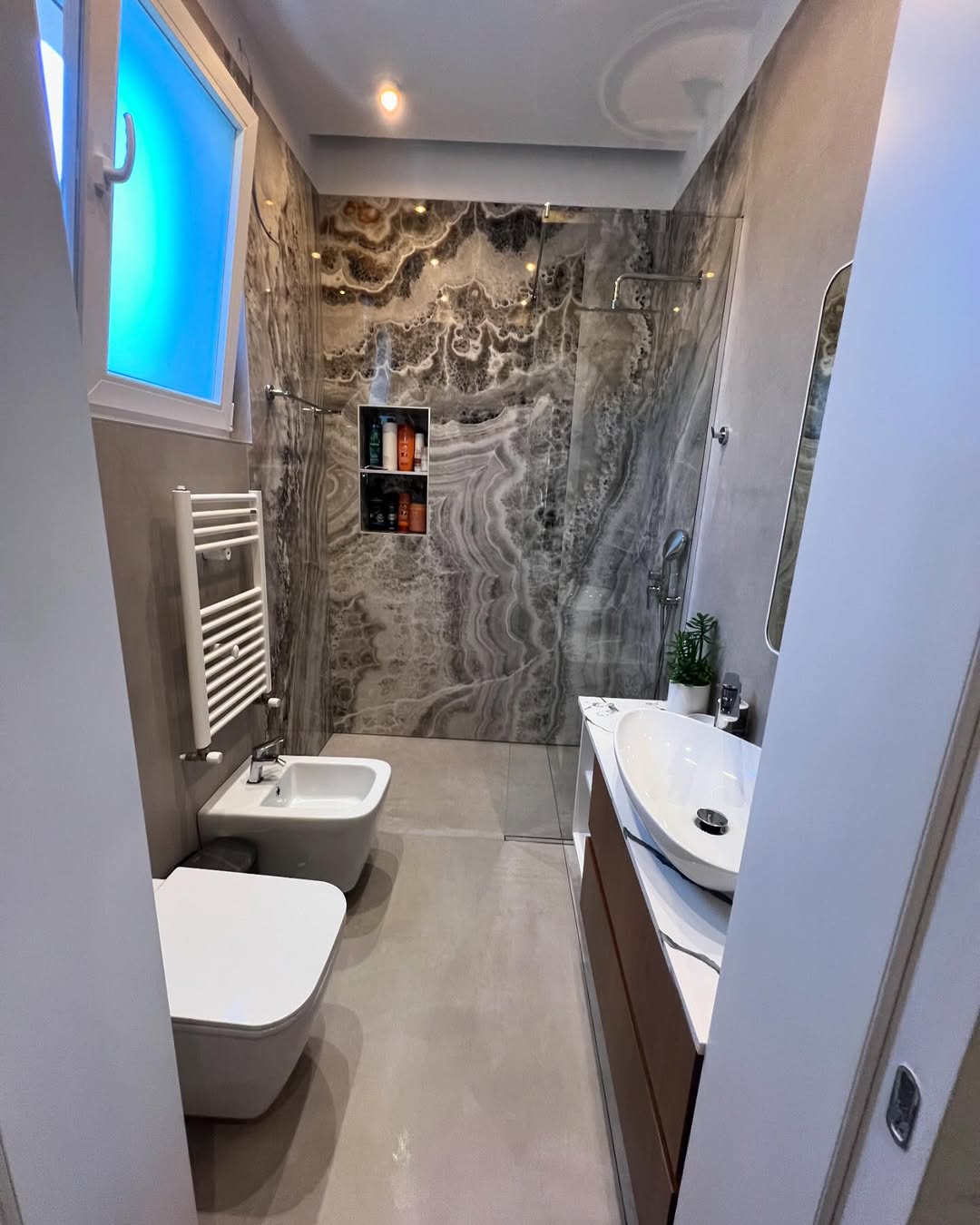 _________________KOMPANI-PASTRIMI-TIRANE-1991