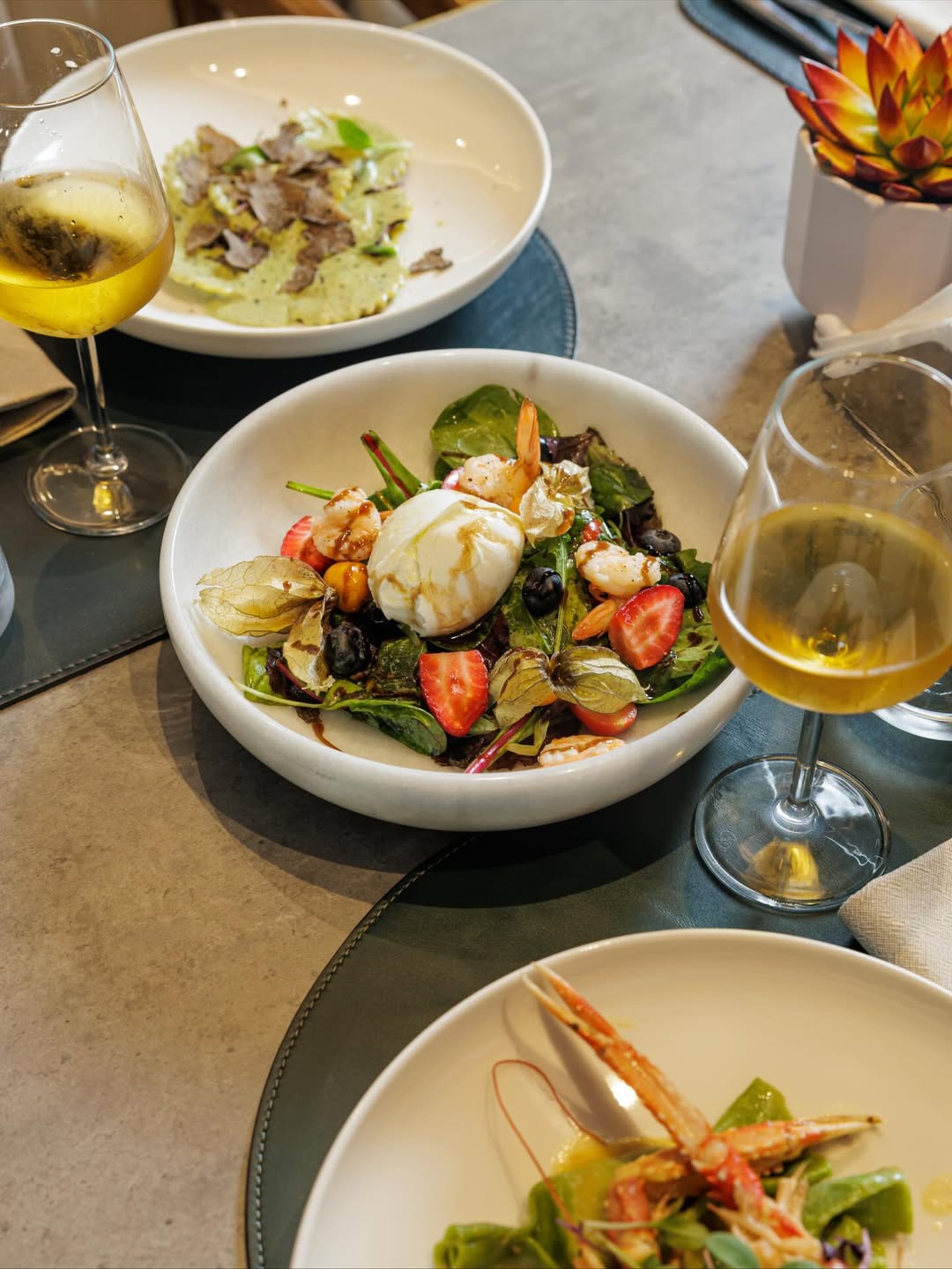 __________________blloKU-RESTAURANT-RESTORANT-HOTEL-151