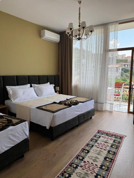 _______________hotel-restorant-kruje-1977