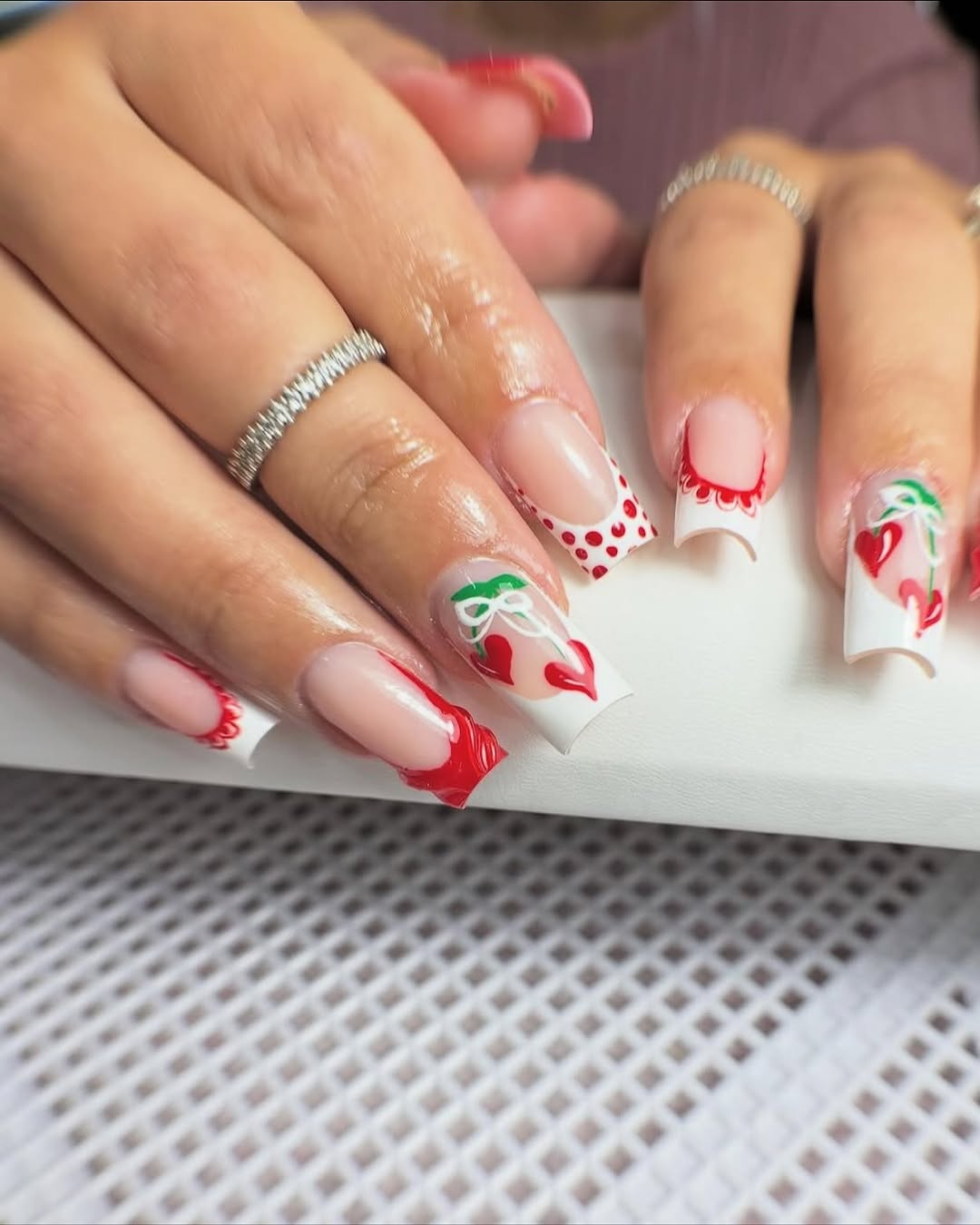 ___________qender-estetike-bryli-parukeri-193