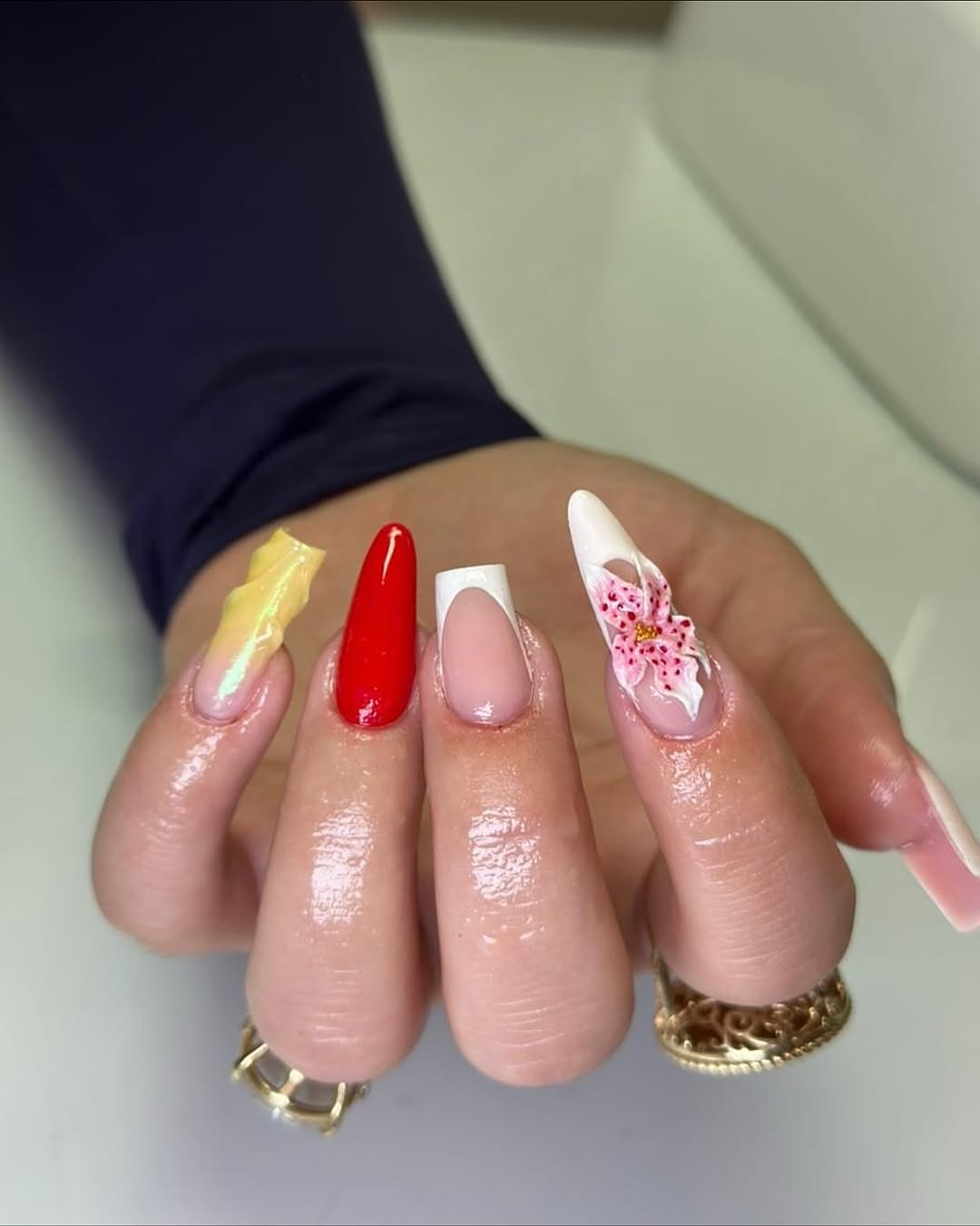 ___________qender-estetike-bryli-parukeri-197