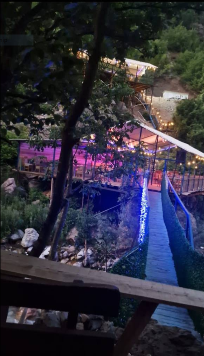 WATERFALL-GRILL-THETH7