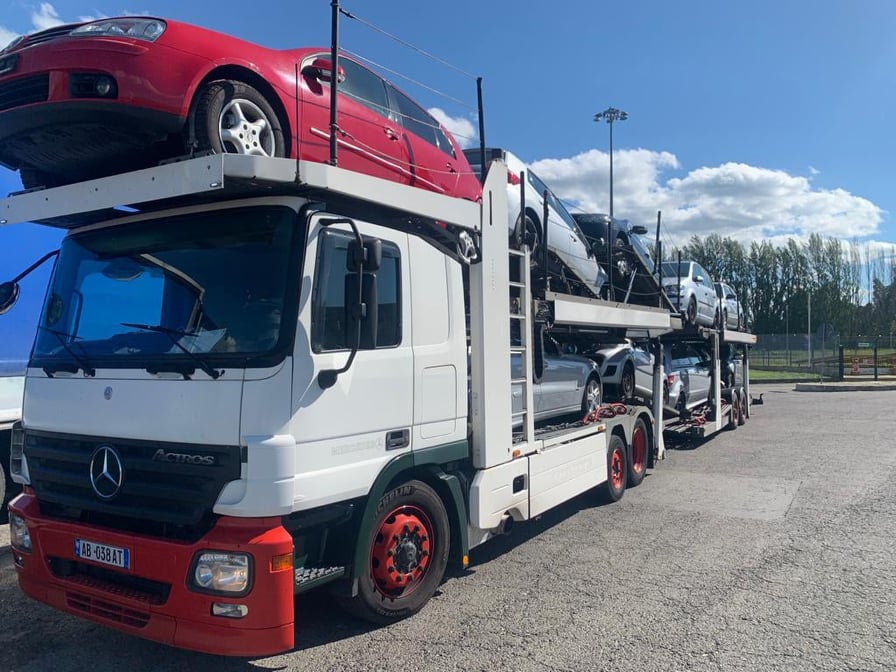 ________________________AUTOTRANSPORT-JASHTE-MAKINA-11 ________________________AUTOTRANSPORT-JASHTE-MAKINA-11