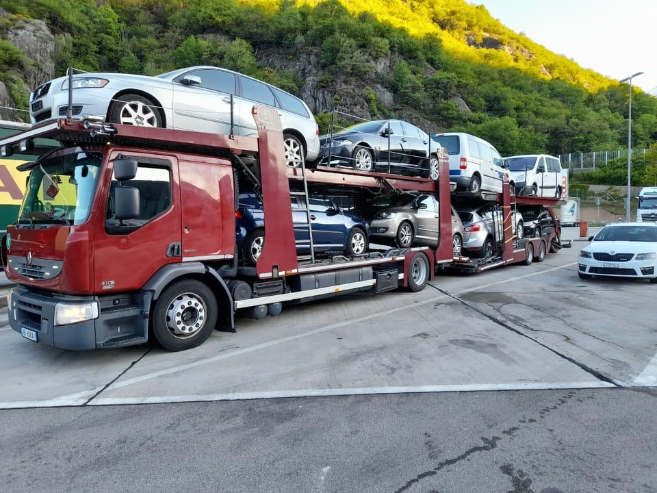 ________________________AUTOTRANSPORT-JASHTE-MAKINA-15 ________________________AUTOTRANSPORT-JASHTE-MAKINA-15