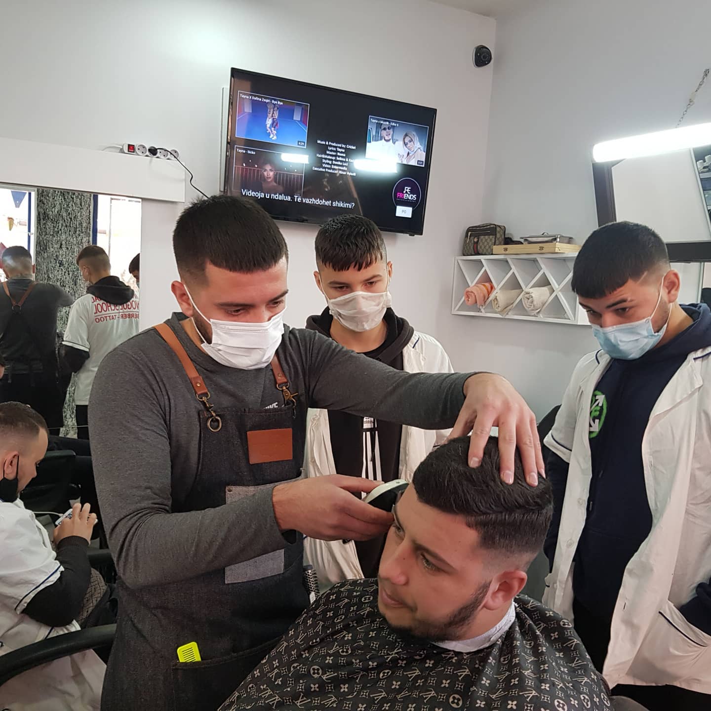 ______shkolle-parukerie-fier-14 ______shkolle-parukerie-fier-14