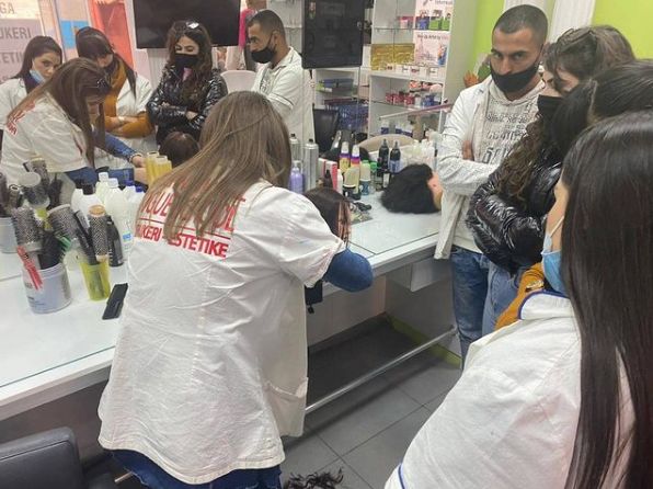 ______shkolle-parukerie-fier-19 ______shkolle-parukerie-fier-19
