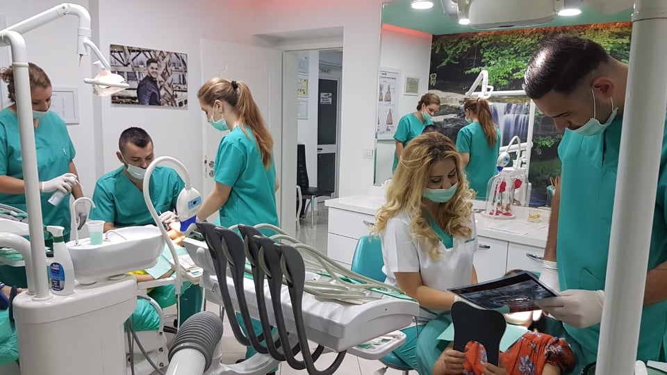 _dentiste-tirane-new-111