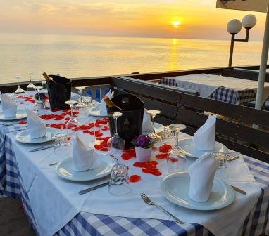 ______RESTORANT-DURRES-varkadeam ______RESTORANT-DURRES-varkadeam
