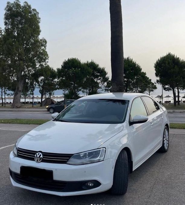VLORE-MAKINA-QERA-11 VLORE-MAKINA-QERA-11