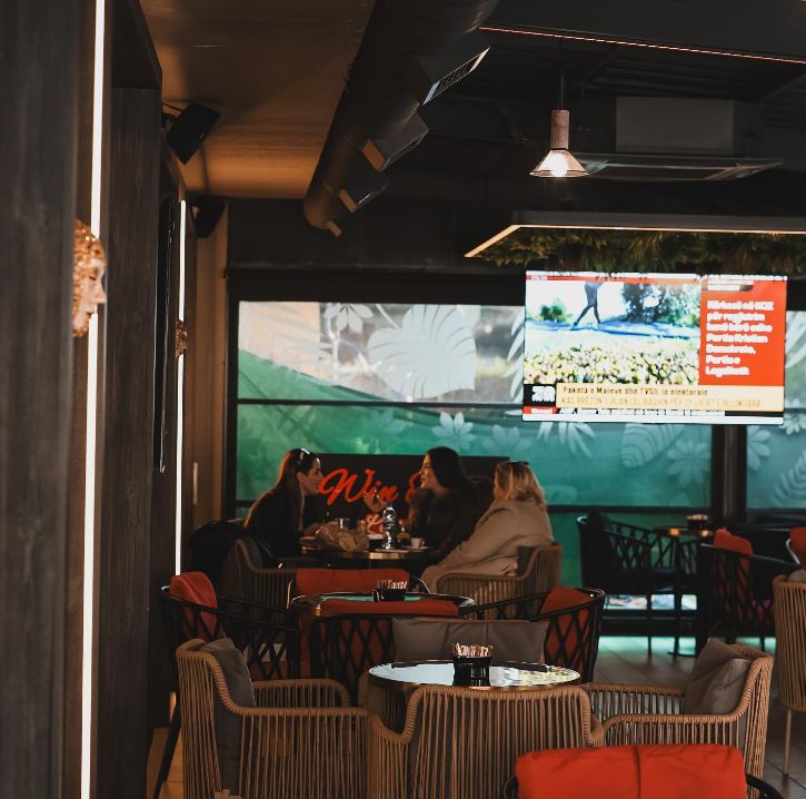 ____________________________LOUNGE-BAR-21SHI9-TIRANE-19