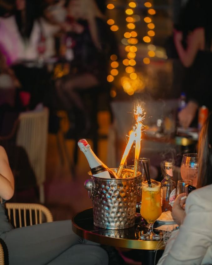 ____________________________LOUNGE-BAR-21SHI9-TIRANE-192