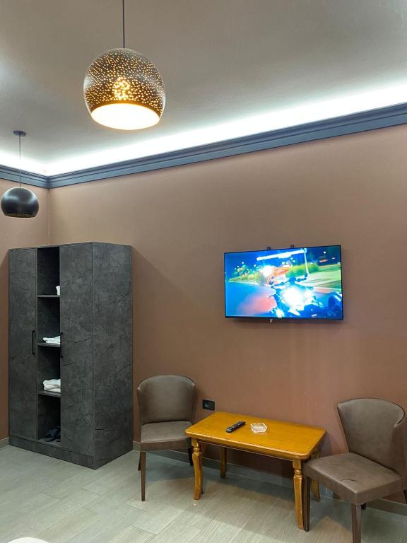 ______hotel-ekonomik-ore-fresku-tirane-12