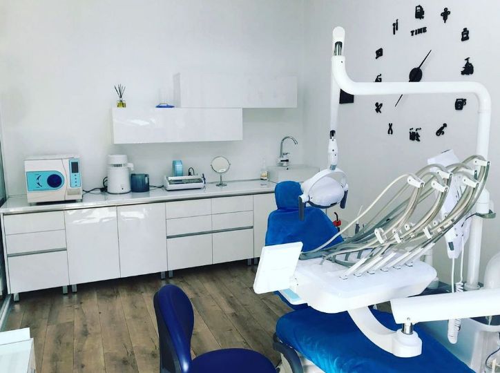 ___klinike-dentare-komuna-parisit-12
