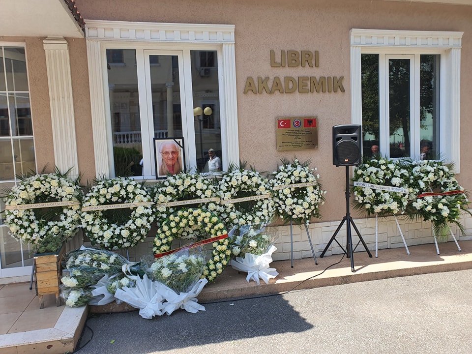 ___sherbime-funerale-tirane-19