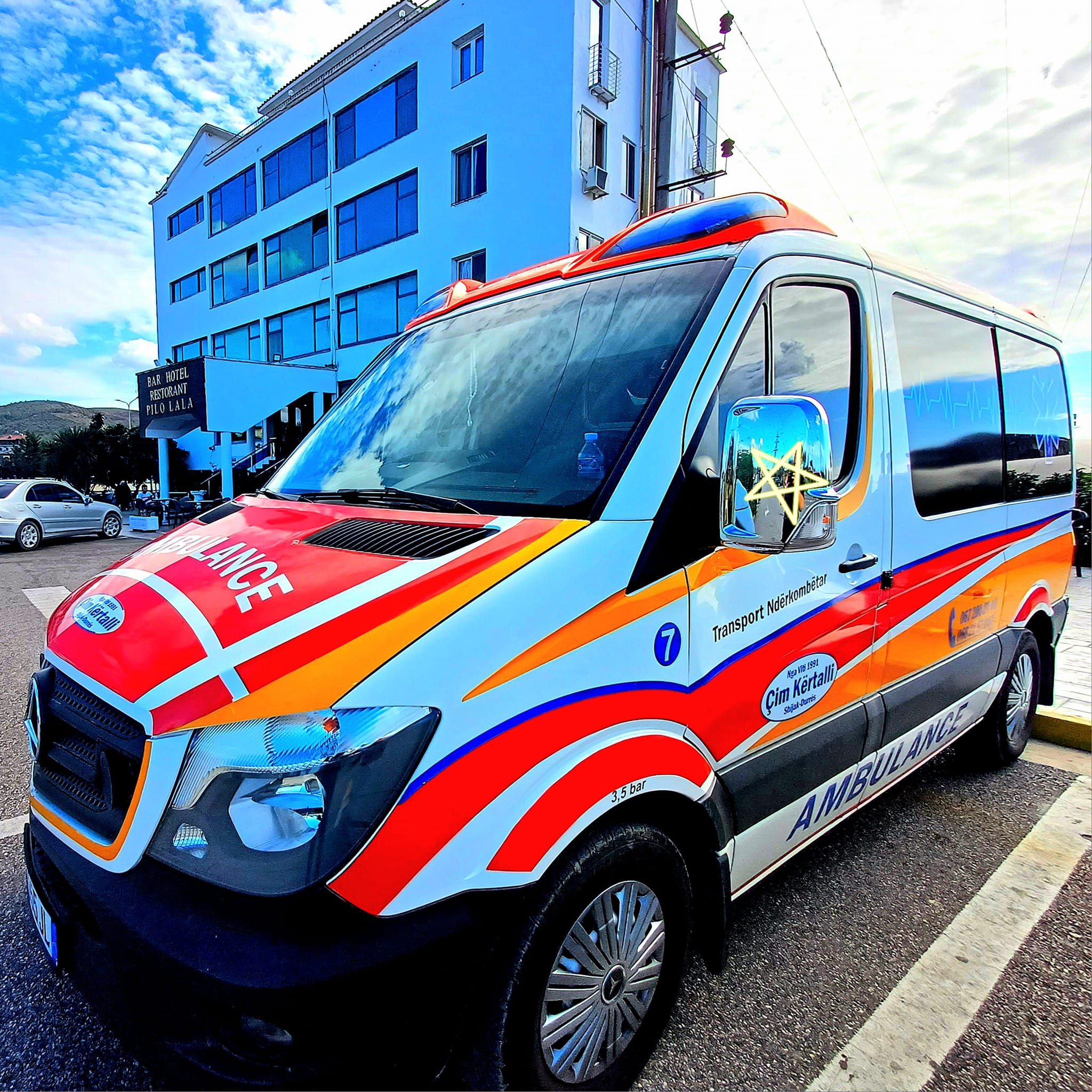 Ambulance-shqiperi-itali-01
