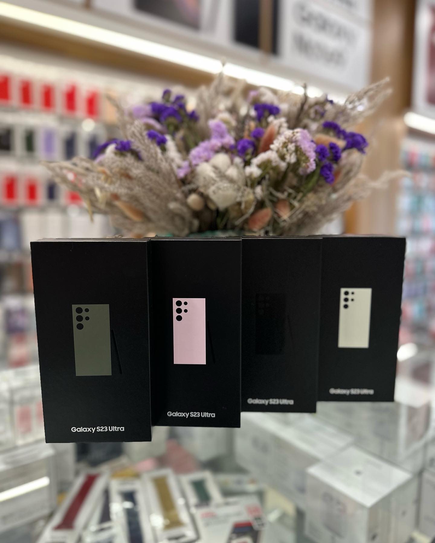 __Dyqan-celular-shumice-selvia-tirane-14