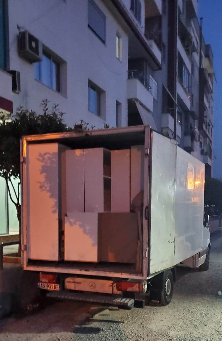 _____karike-me-qera-Tirane-12