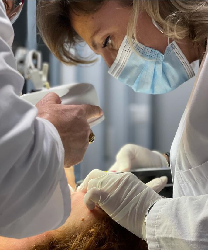 Dermatologe-durres-klinike-01