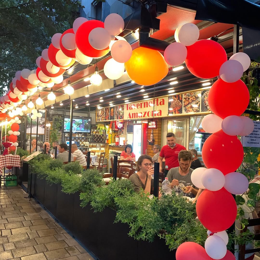 ____________taverne-zgare-tradicional-tirane-1