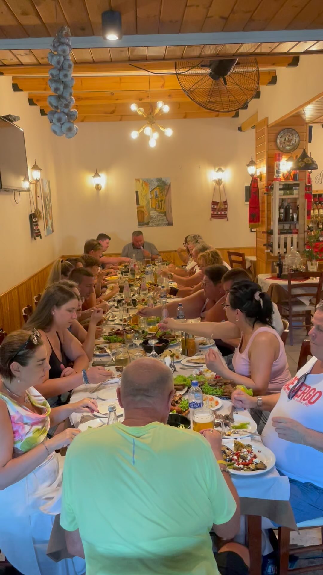 ____________taverne-zgare-tradicional-tirane-109